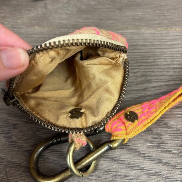 Free People One FP One Upcycled Circle Wallet - Picture 4 of 6